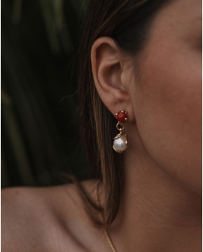 Brincos Pérola Coral Dourado
